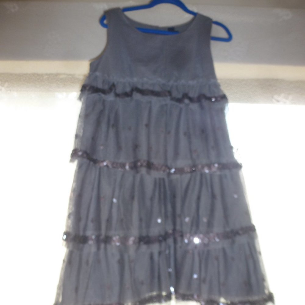 OLD NAVY Girls gray sequin / tulle dress sz M